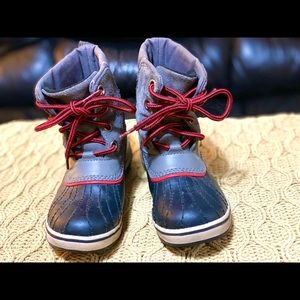 Sorel Kids Cheyanne boots.
